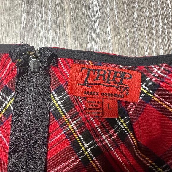 Tripp NYC Pleated Plaid Mini Skirt Red and Black - Picture 4 of 7